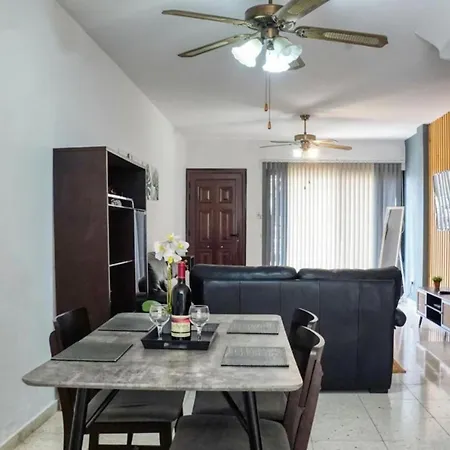 Διαμέρισμα H&o Royal Lovely Apartment!